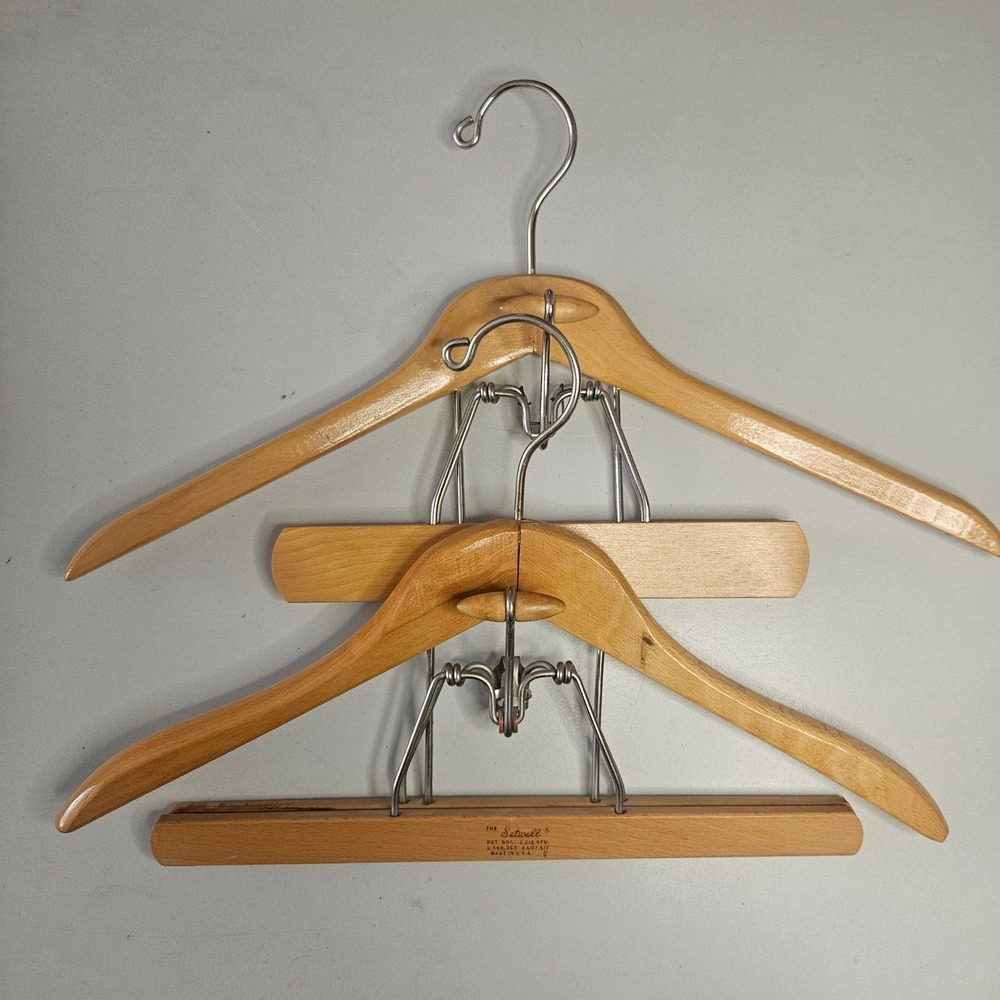 Vintage Setwell Wooden Suit Hanger with Felt‎ Lined Locking Pants Bar 2 Pack
